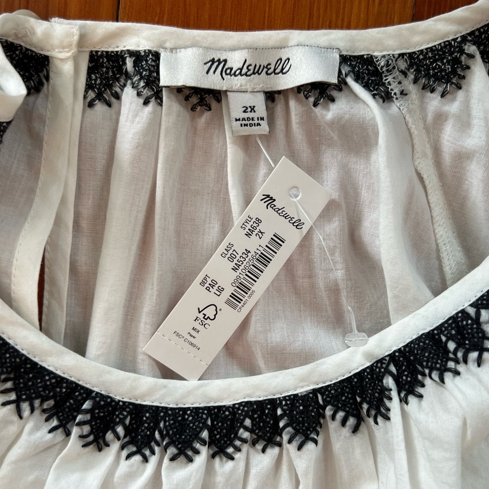 NWT- Madewell- Plus Embroidered Flutter-Sleeve Top Size 2X - Picture 4 of 7